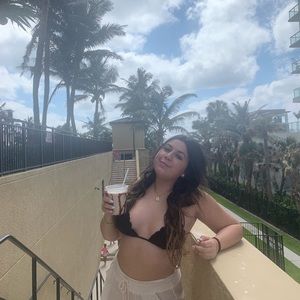 Meet your Posher, Kat